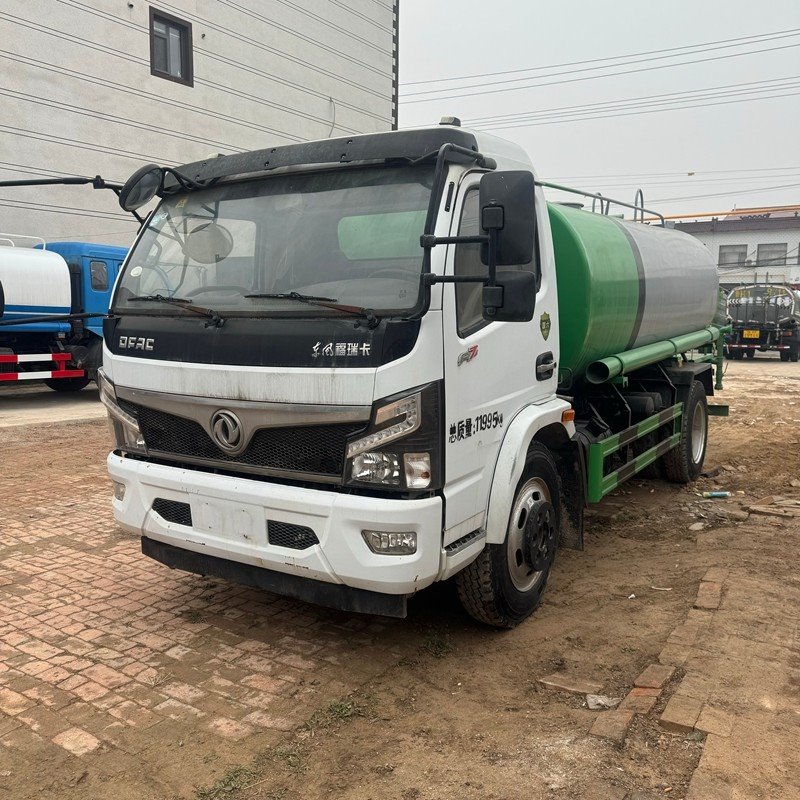 Multifunctional Sprinkler Truck factory
